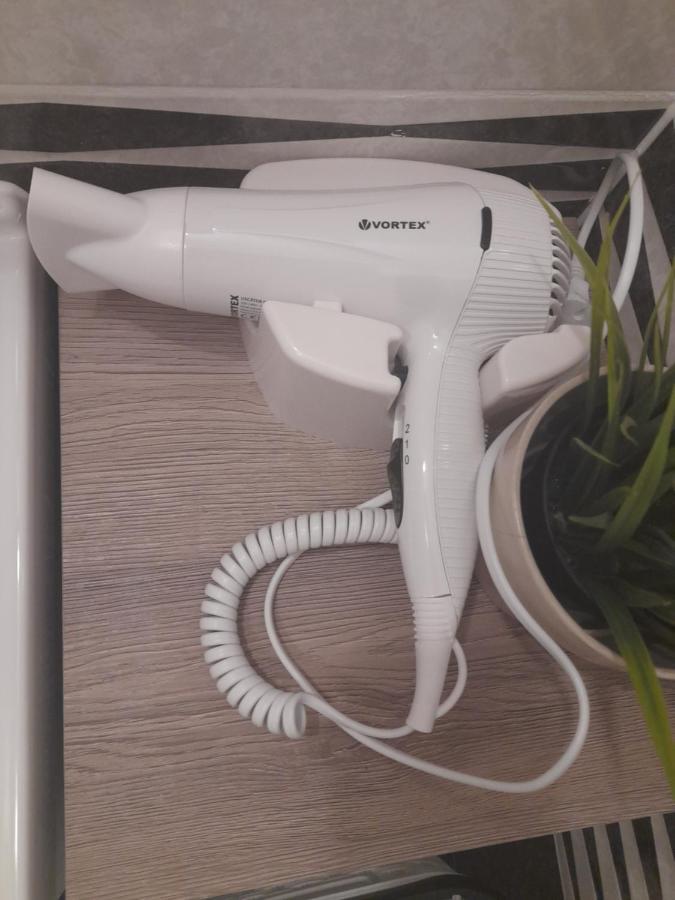 Airplane Residence 1 オトペニ エクステリア 写真
